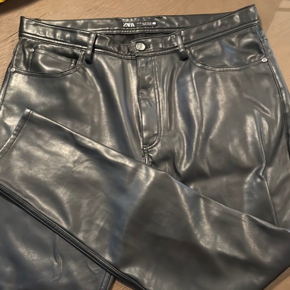 Zara Black Skinny Jeans Sleek Modern Fit - Picture 1 of 4